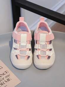 女婴凉鞋，橡胶防滑鞋底，时尚百搭小熊图案魔术贴设计 - 粉色 - 查看 2