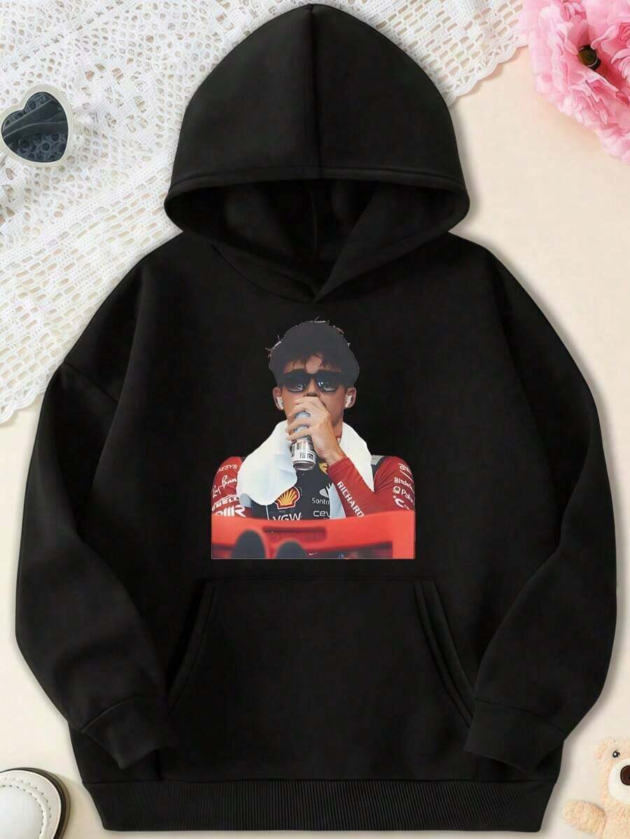 Charles  Hoodie, F1 Merch, F1 Hoodie, Charles  Hoodie,  F1 Hoodie,Art Inspired F1 Racing Charles  Vertical Car & Name Graphic Hooded Sweatshirt, With Dynamic Racing Detail, Casual Wear Top Suitable For Spring Autumn Winter Machine Wash For Leisure And F1 Racing Events Including Sweatshirt Plus Size Clothesclearance  For Women - 黑色 7 - 查看 1