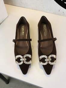 Giày nữ đế xuồng quai cài kiểu cổ điển, giày slip-on mũi nhọn đính đá và khóa cài. - Màu nâu - Xem 1