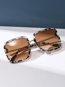 女士豹纹复古超大方形时尚眼镜，经典塑料镜框，适合宽脸，夏季度假必备复古太阳镜，适合海滩旅行、驾驶和日常佩戴 - 彩色 - 查看 4