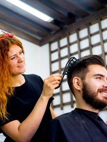 1/2支装宽齿梳，适用于浓密卷发、湿发、假发等易梳理的发型师专用梳子，防滑齿钩柄美发造型套装，适用于细软顺滑发质，不伤头皮，含沐浴配件 - 彩色 - 查看 11