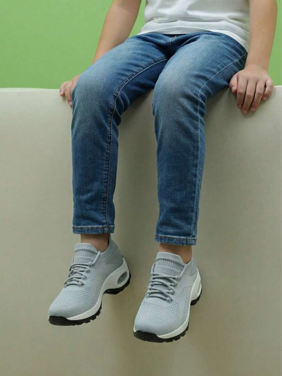 儿童休闲系带全黑气垫舞蹈运动鞋，针织袜鞋