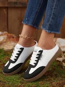 Retro German Style Casual Low-Top Sneakers, Fashion Versatile Sports Skateboard Shoes, Minimalist White Sneakers - Black - View 2