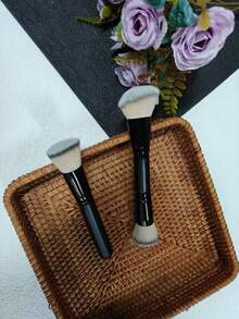2-In-1 Black Makeup Brush, Suitable For Daily Facial Makeup And Professional Skincare Routine. Professional Beauty Tool