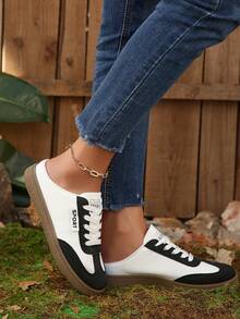 Retro German Style Casual Low-Top Sneakers, Fashion Versatile Sports Skateboard Shoes, Minimalist White Sneakers - Black - View 3