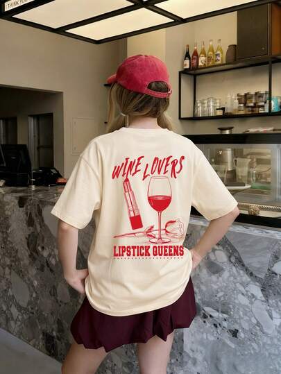 夏季女士酒杯字母印花圆领米色短袖T恤，休闲宽松百搭度假风上衣，适合假日和夏季时尚穿着