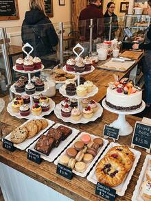 7 piezas Juego de exhibición de postres blanco, que incluye 2 soportes para cupcakes, 1 soporte para pastel y 4 bandejas rectangulares, vajilla de plástico reutilizable, adecuado para bodas y cumpleaños - Multicolor - Ver 4