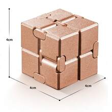 Tecforood 金属魔方指尖玩具，便携式多面翻转益智魔方，缓解压力、焦虑和注意力缺陷多动症，耐用金属感官桌面玩具，帮助集中注意力、放松身心、激发创造力和进行脑力训练，创新手持益智魔方，适合办公桌、旅行、学习和日常娱乐，独特的益智游戏和解闷神器。