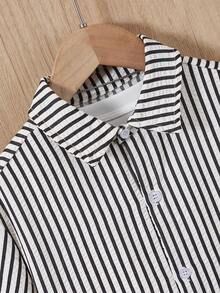 2 Stücke/Set Jungen gestreiftes Kurzarmhemd + Shorts, lässiger, weiter Sommeroutfit - Grau - Übersicht 3