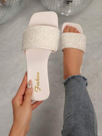 Sandalias y chanclas de talla grande, nuevas sandalias planas de punta cuadrada para primavera/verano, que combinan con vestidos para hacer que las piernas se vean talla grande largas, sandalias de moda, hermosas chanclas de playa con suela antideslizante para chicas en verano