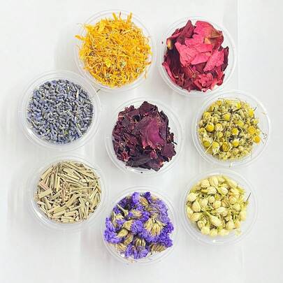 1 pièce/30-300g Fleurs et plantes séchées assorties, comprenant jasmin, feuilles vertes, rose à bord doré, pétales de rose, lavande, crête de coq, pétales de rose naturels séchés. Convient pour les parfums, la décoration, les mariages, les bains, les savons, les bougies, les artisanats DIY