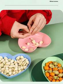 11/5/1pc Party Romantic Heart Shaped Plates, Snack, Chips, Fruit, Dessert, Pasta, Appetizer Plates, Wedding, Engagement, Holiday Party Supplies - Multicolor - View 4