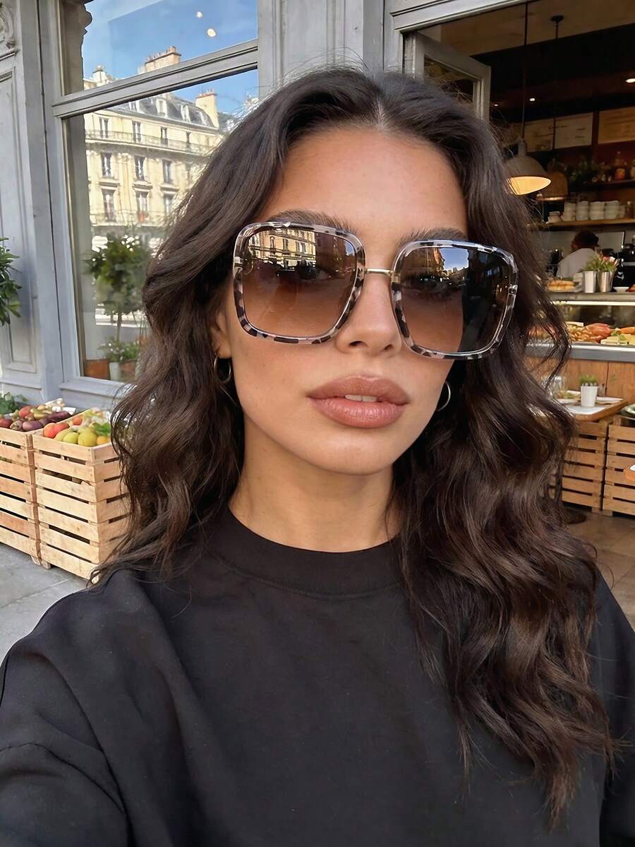 女士豹纹复古超大方形时尚眼镜，经典塑料镜框，适合宽脸，夏季度假必备复古太阳镜，适合海滩旅行、驾驶和日常佩戴 - 彩色 - 查看 1