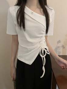 女士休闲不对称领口侧边抽绳短袖T恤，夏季白色 - 白色 - 查看 4