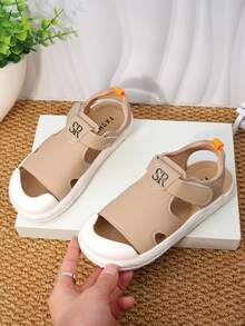 A Pair Of Unisex 0-1-3 Year Old Baby Sandals, 24 Summer Boys' Baotou Beach Shoes, Girls' Toddler Walking Shoes, Children's Soft Soled Sandals - Khaki - View 1