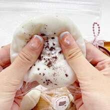 3件装硅胶巧克力、牛奶、饼干慢回弹玩具，逼真减压创意玩具，适合成人办公室和家庭使用 - 彩色 - 查看 7