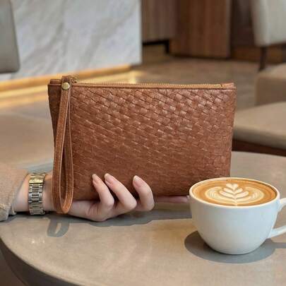 Luxury Lightweight Elegant Women's Handbag, 2026 Spring New Vintage Fashion Bag