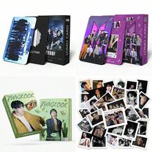 V JIMIN JHOPE RM JIN 124张（60张全息卡+64张贴纸）/ 92张（60张LOMO卡+32张贴纸）/ 55张 / 30张，ROSE APT. 124张（60张全息卡+64张贴纸）/ 92张（60张LOMO卡+32张贴纸）/ 55张 / 30张，JENNIE LISA BP 55张，V JIMIN JHOPE RM JIN 55张小卡收藏套装 - 粉丝剪贴簿套装，K-Pop BLINK 生日礼物 | 带展示盒的交换卡，书签套装 - 彩色 - 查看 1