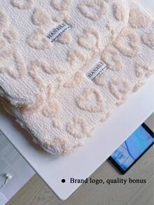 1pc Cute Macaron Heart Wool Laptop Sleeve, Fits 11/13/15 Inch Notebooks, Shock & Drop Proof, Laptop Protective Case For Women - Pink - View 4