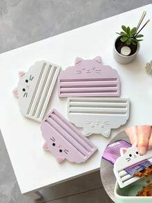 Cat Food Squeezer - Efficiently Extracts Food From Bags, Maximizes Leftovers, And Ensures No Waste. Perfect For Cat Owners Who Value Clean Feeding And Easy Operation. This Squeezer Is Ideal For Food Bags, Easy To Clean, And Always Hygienic. It Is - Small Amount - View 6