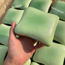 1个逼真茉莉吐司造型慢回弹软胶减压面包挤压玩具，是送给朋友、家人、生日、情人节、复活节、圣诞节的完美礼物。 - 彩色 - 查看 6