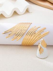 2pcs Asymmetrical Wide Bracelet & Ring Set, Unique Design Suitable For Women Street & Party Wear - Gold - View 3