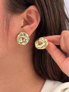 2只独特金属编织扭纹耳环，时尚金色耳钉，百搭配饰，适合女性日常佩戴，是送给妈妈、女朋友、家人的绝佳礼物 - 金色 - 查看 4