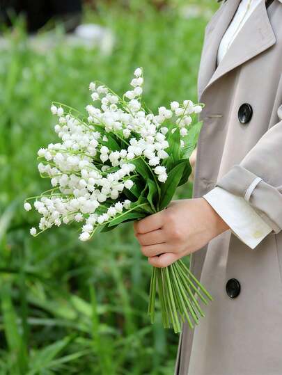 10个仿真白色铃兰风铃，适合家居花园婚礼派对装饰、新娘捧花、母亲节等场合。