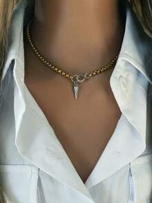 这款独特的女士项链采用小巧的搭扣和锥形吊坠设计，造型大胆而富有创意，是节日或生日的完美礼物之选。 - 彩色 - 查看 5