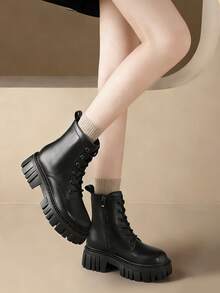 Women Ankle Boots & Booties - 黑色 - 查看 4