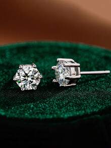 一对 0.1克拉-2克拉 六爪镶嵌莫桑石耳钉 S925纯银 优雅经典订婚礼物 女士礼物 精致婚礼新娘首饰 - 銀色 - 查看 3