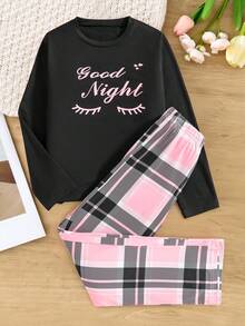 Set pyjama à manches longues et col rond, à la fois à la mode et élégant, est un indispensable pour les filles dans les chambres climatisées. Son adorable imprimé, associé à un pantalon à carreaux roses à rayures, est confectionné dans un tissu confortable et polyvalent, idéal pour les moments de détente à la maison. C'est également un cadeau parfait pour les filles. - Noir - Voir 4