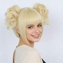 时尚女士短直金色波波头动漫角色扮演假发，带刘海和双卷爪夹发髻，适合日常派对佩戴，自然逼真，耐热合成三件套假发，适合节日化装舞会、动漫展、展览、节日舞台表演，可作为圣诞节生日礼物，新手友好 - 彩色 - 查看 4