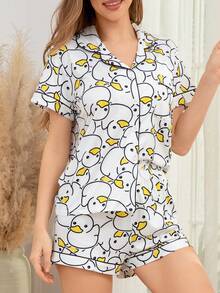 两件套女士短袖纽扣领上衣和短裤睡衣套装，舒适休闲宽松家居服，可爱小鸭印花，适合居家和户外穿着，春夏秋冬皆宜。 - 白色 - 查看 2