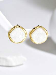 1 Pair Cracked Texture Geometric Square Stud Earrings, Minimalist Chic Earrings, Versatile Elegant Earrings Suitable For Women, Party, Daily Wear, Holiday Gift - Golden Yellow Earrings - View 5