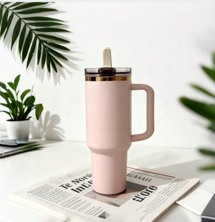 Stanley2025 40 Oz H2.0 Insulated Tumbler,With A Comfortable Handle, Featuring Double-Walled Vacuum Insulated Stainless Steel Construction. This High-Quality Drinkware Keeps Your Beverages At The Perfect Temperature, Whether It's Hot Or Cold, Ensuring The Original Taste Is Preserved For Longer Periods. Designed To Be Lightweight And Portable, It's Perfect For Outdoor Activities Like Camping, Hiking, Driving, And Travel. With A Large Capacity, It Meets Your Hydration Needs Throughout The Day. Stylish And Convenient To Carry, It's An Ideal Choice For Outdoor Enthusiasts And Makes A Thoughtful And Practical Gift, Whether For Friends Or Family. - 淺粉色 - 查看 1