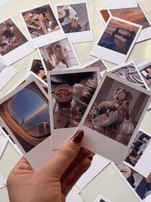 In ảnh cặp đôi theo yêu cầu - Quà tặng kỷ niệm và Ngày Valentine tùy chỉnh cho anh ấy/cô ấy, In ảnh cá nhân hóa - Kỷ niệm ảnh và văn bản tùy chỉnh cho cha mẹ, ông bà và chủ nuôi thú cưng, Ảnh in 2D với thông tin cá nhân hóa phù hợp cho Giáng sinh, Lễ tốt nghiệp và Kỷ niệm, Trang trí đa năng cho tường nhà (phòng khách/phòng ngủ) và bàn làm việc, Ảnh kỷ niệm gia đình, Dành cho gia đình - Nhiều màu - Xem 4