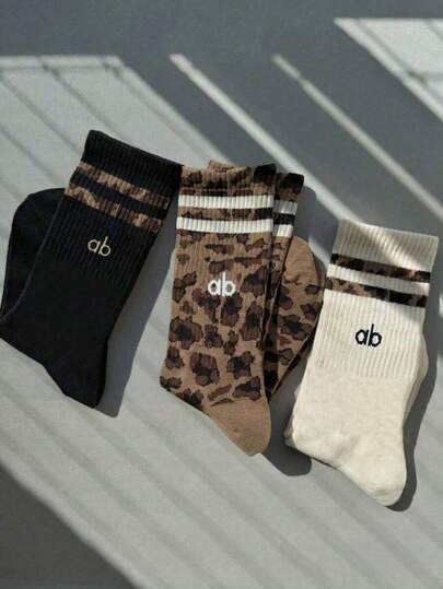 3 Pairs Spring New Leopard Print & Letter Pattern Fashion Mid-Calf Socks, Soft Comfortable Durable Women Socks, Suitable For Sports, Home, Gifts, All Seasons, Hand/Machine Washable
