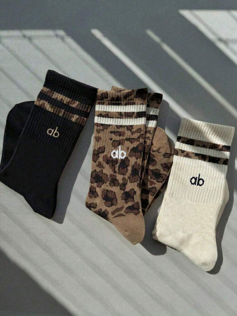 3 Pares de Meias Médias da Moda com Estampa de Leopardo e Padrão de Letras, Novas para a Primavera, Macias, Confortáveis e Duráveis para Mulheres, Adequadas para Esportes, Casa, Presentes, Todas as Estações, Lavável à Mão/Máquina - Multicolorido - Visão 1