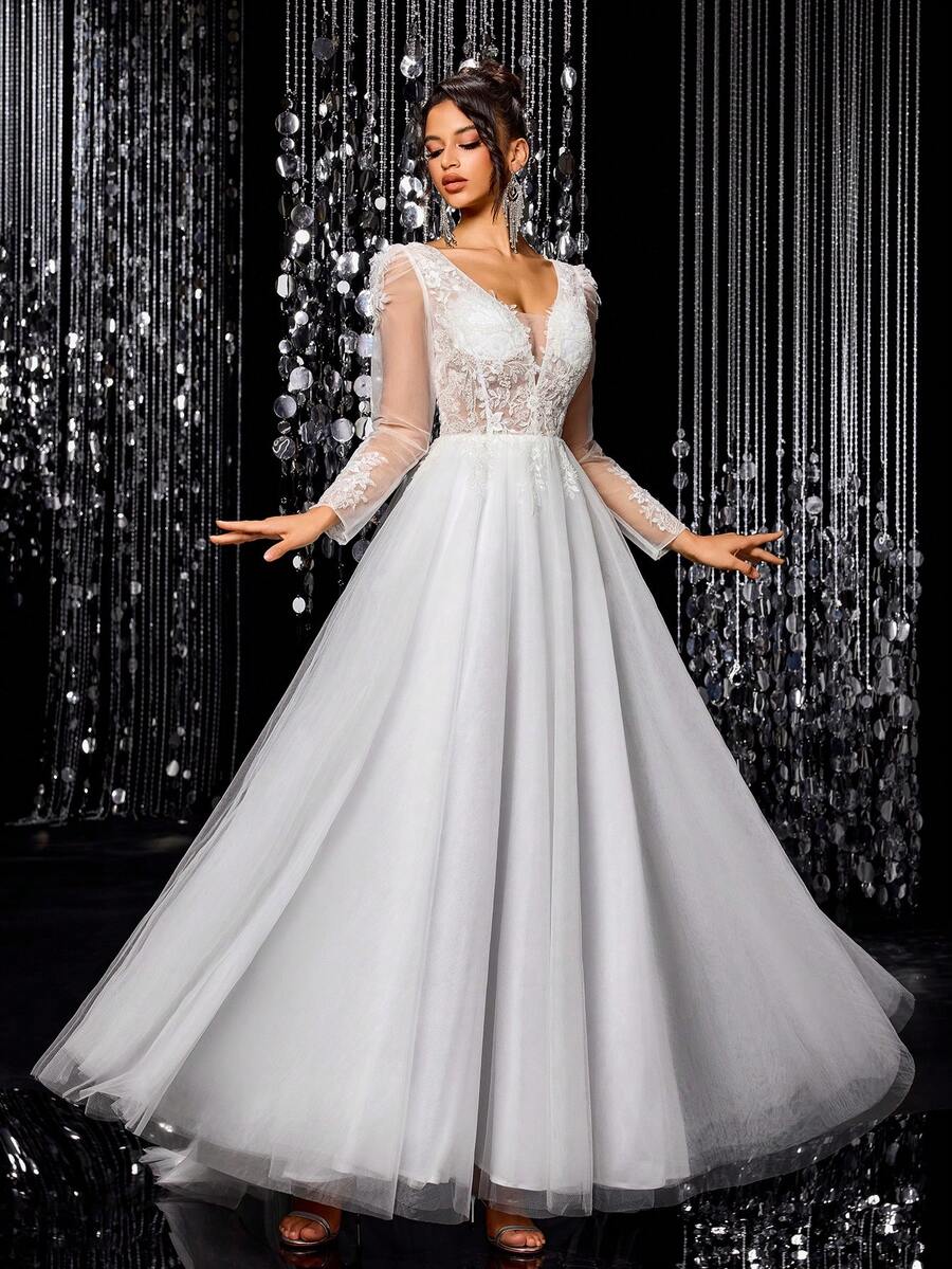 Solid Color Sequin Patchwork Mesh Splice V-Neck Long Sleeve Wedding Dress - White - View 1