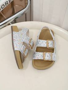 1双女童新款时尚金色搭扣闪亮公主鞋，适合夏季穿着，沙滩凉鞋 - 銀色 - 查看 7