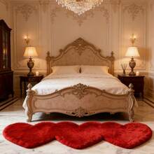 1pc Red Triple Heart Decor Carpet, Plush Bedroom Decor For Valentine's Day, Small Rug, Carpet, Love Home Decor, Living Room Carpet, Small Living Room Rug, Bedroom Carpet, Living Room Home Decor, Outdoor Rug, Washable Carpet