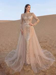 Faeriesty 高级魅力优雅串珠薄纱覆盖晚礼服，带有几何图案 - 透明网眼袖子，束腰缎带和 A 字裙摆，适合豪华婚宴、慈善晚会和时尚颁奖典礼 - 香檳色 - 查看 3