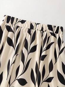 EARO Elegant Women's Long Leaf Print A-Line Skirt, Non-Stretch Fabric, Elastic Waistband, Comfortable Wear Vacation - Apricot Base With Black - View 5