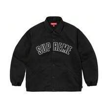 Supreme The Versatile Black Wash Gives The Garment A More Formal Appearance With Simplistic, Minimal Lettering That Can Easily Be Paired With Button-Down Shirts Or Dressed Down With A Pair Of Sweatpants. - màu đen - Xem 1