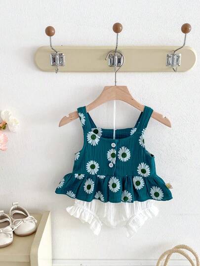 Summer Baby Girls Daisy Print Suspender Top And Shorts Set