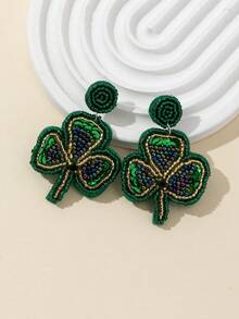 1 par de pendientes hechos a mano con hojas verdes y perlas para el Día de San Patricio, para mujeres - lentejuelas - Ver 3