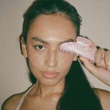 耐用醋酸纤维发夹 - 4 英寸爪夹，粉色树纹，适合细软和浓密头发 - CSO1084 - 查看 9