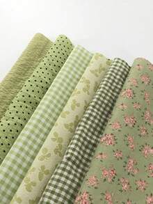 6 件绿色印花布料，用于制作 DIY 娃娃衣服