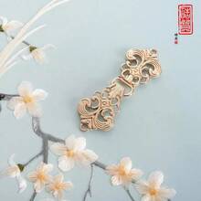 4-Piece Vintage Zinc Alloy Swivel Clasp Set: Elegant Shawl Collar Clip, Cardigan Fastener, Shirt Clip, Coat & Scarf Clip. Available In Antique Silver / Antique Bronze / Gold / Iridescent. A Refined Gift For Both Men And Women, Suitable For Diverse Occasions: Daily Commutes, Office Meetings, Business Trips, Dates And Dinners, Wedding Banquets, Parties, Travel Outfits, And Holiday Styling. - 4件套 - 查看 4